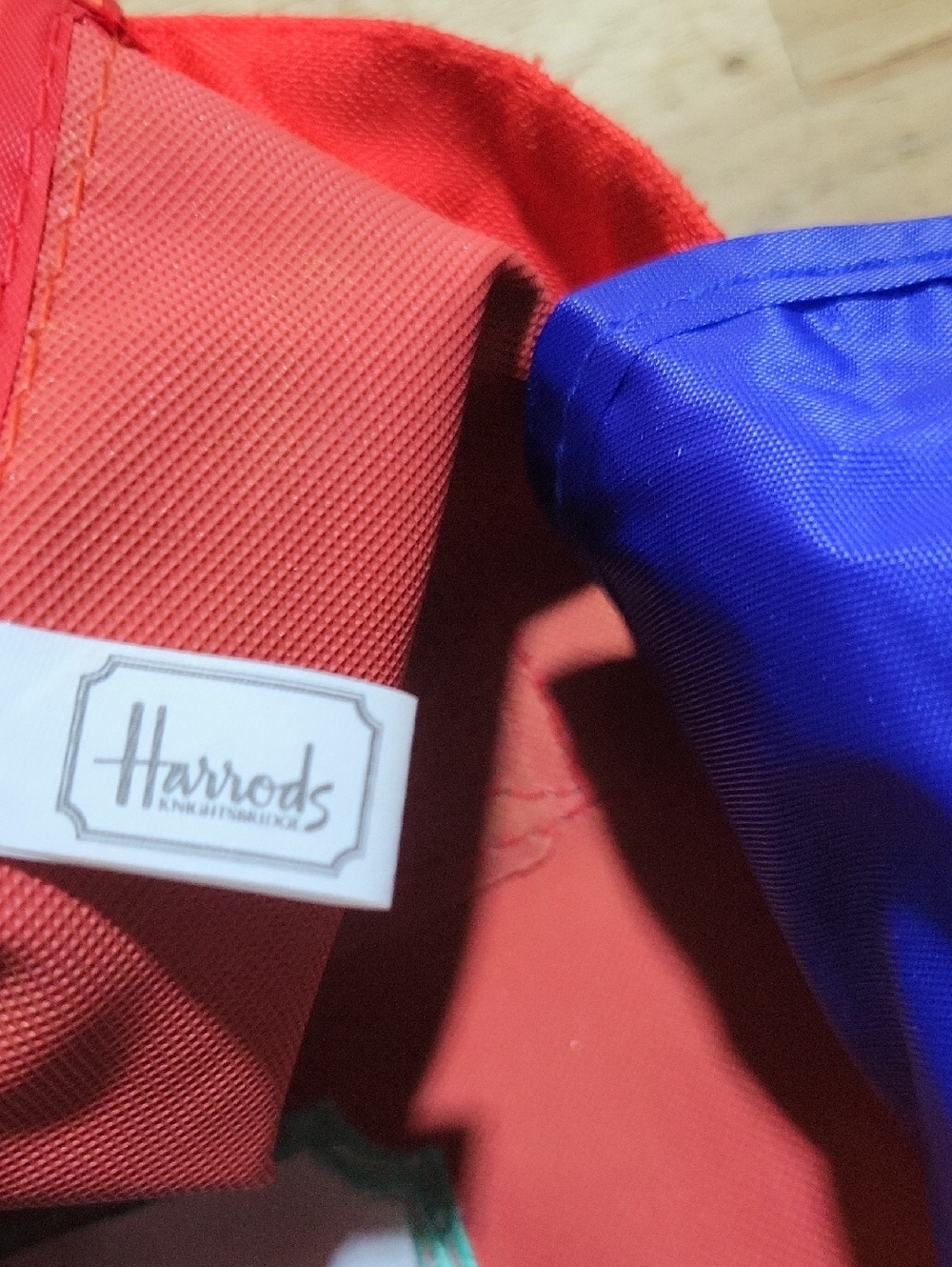 Vintage Harrods Red Canvas Tote Bag with Green Straps 1980's - Picture 3 of 6